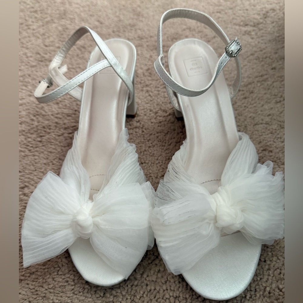 Elegant White Bow Strap Heels - Women